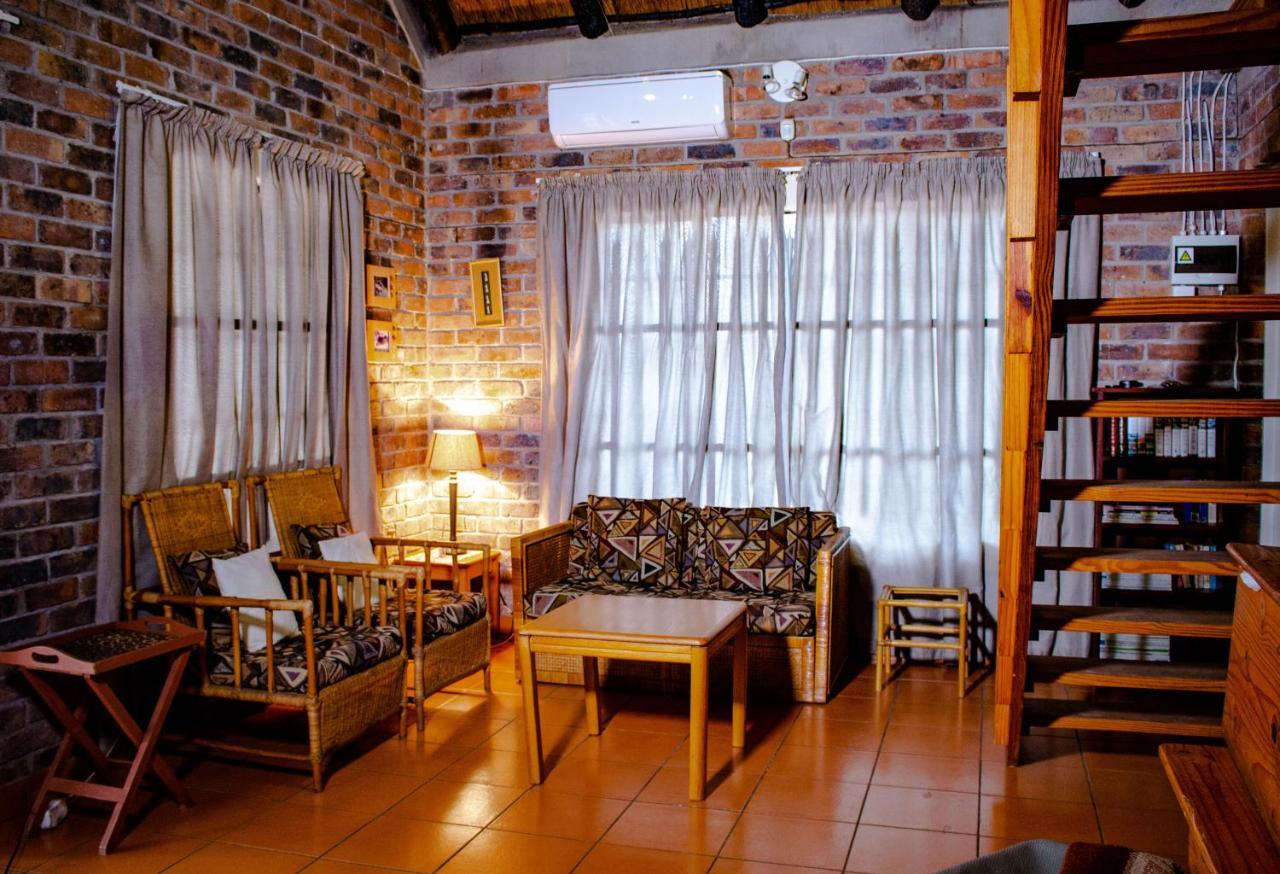 Nanisto Bush Lodge มาร์ลอทพาร์ค ภายนอก รูปภาพ