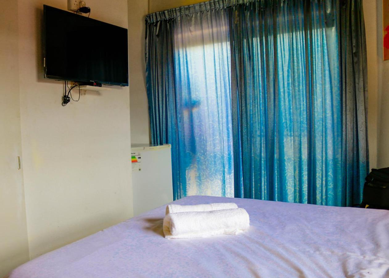 Nanisto Bush Lodge มาร์ลอทพาร์ค ภายนอก รูปภาพ