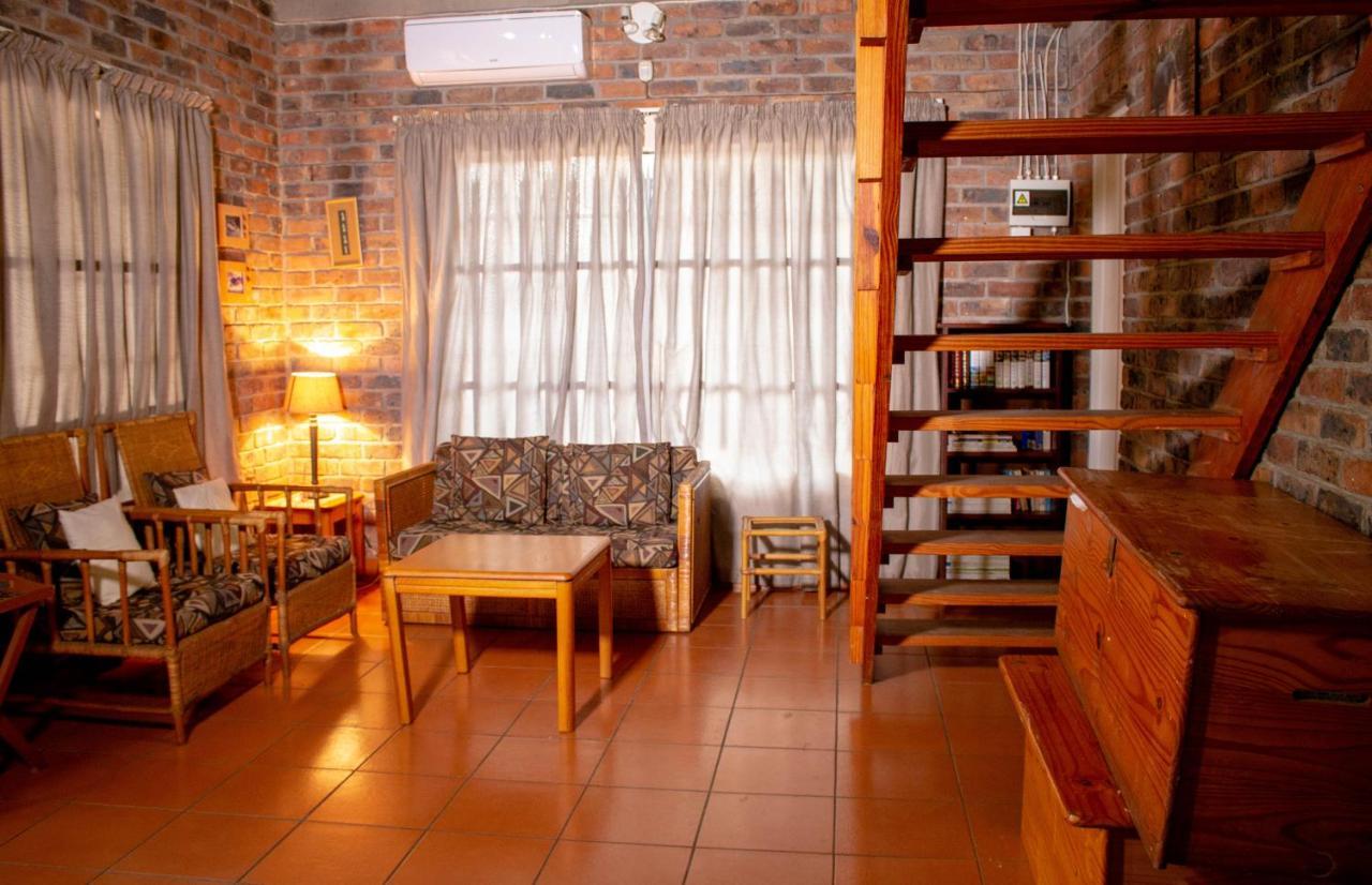 Nanisto Bush Lodge มาร์ลอทพาร์ค ภายนอก รูปภาพ